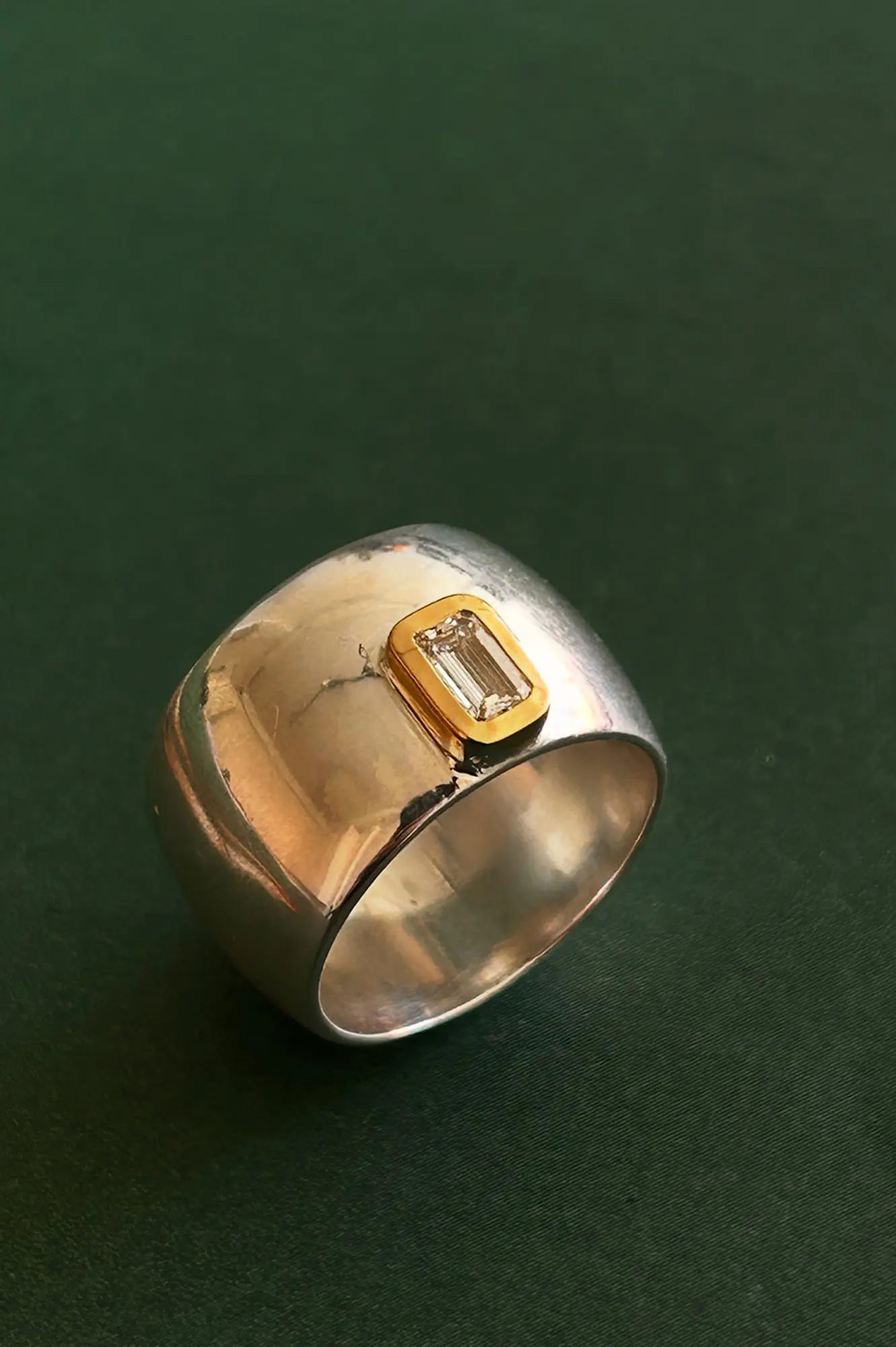 Jewelry piece by Stéphanie Cachard
